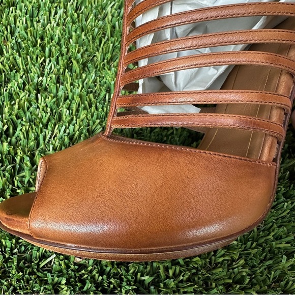 Gucci cage heels - Picture 6 of 10